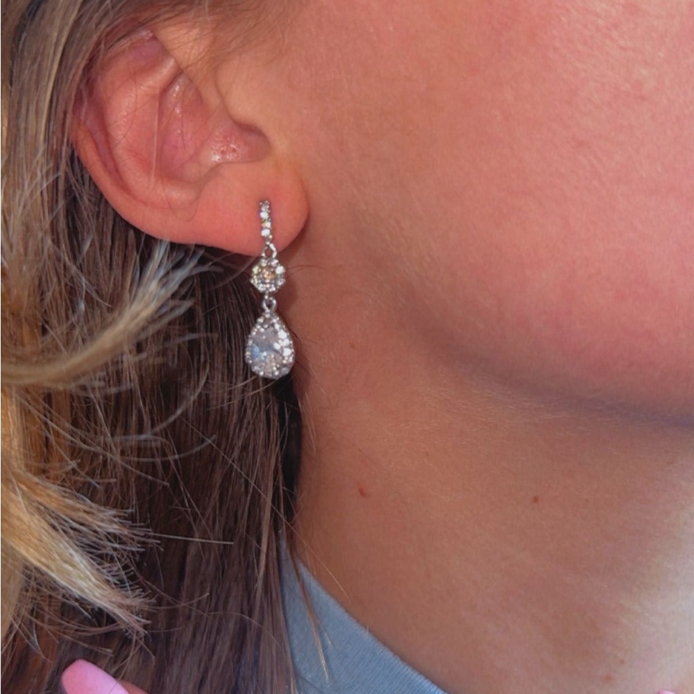 Classy Going Out Earrings